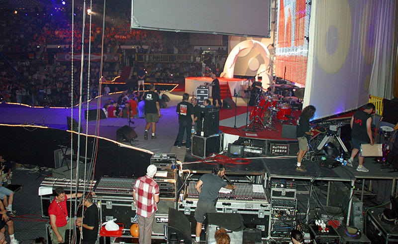 2004-Eveniment-Concert-LIVE